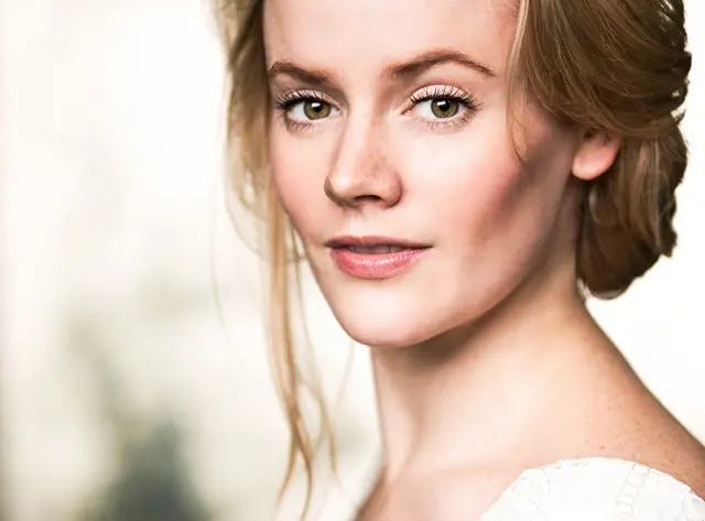 Free Lunchtime Concert: Holmes-Colquhoun Duo